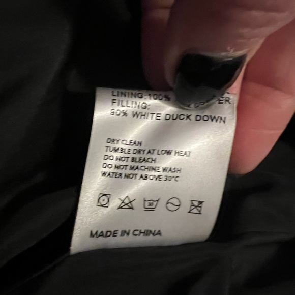 NWOT Lattelier Cropped down Puffer - Picture 6 of 7